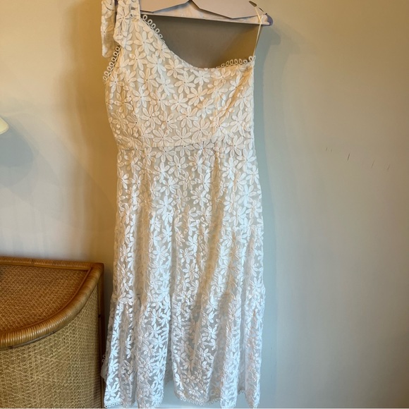 Like New! Lost + Wander White Lace Madonna Lily Maxi Dress | Size L - Picture 10 of 12